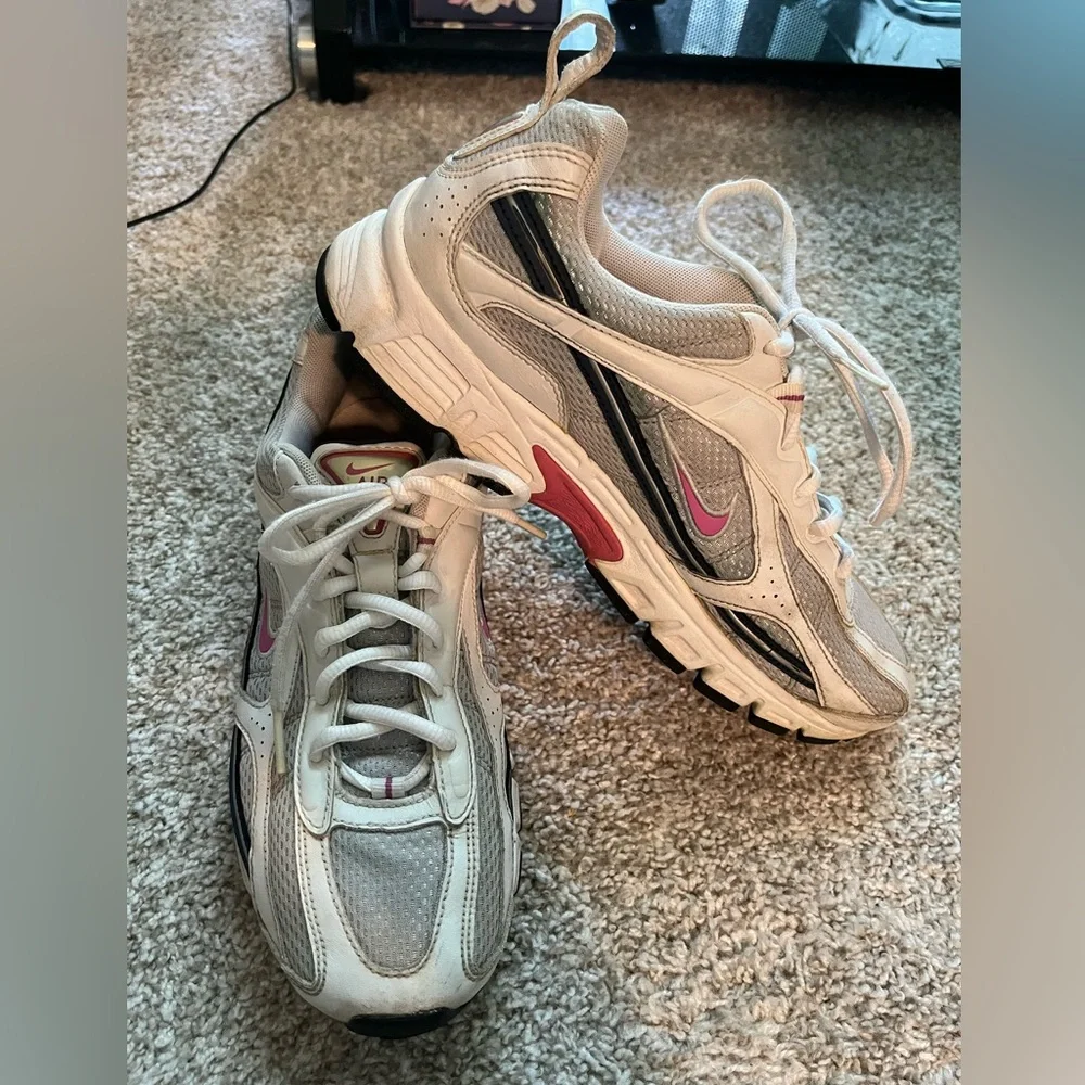NIKE Air women’s running shoes sneakers